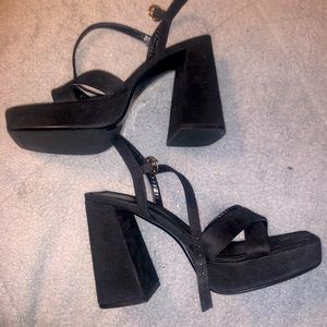 ZARA Black Strappy Heels SZ 37